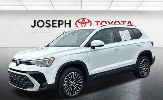 2025 Volkswagen Taos SE