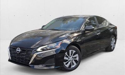 2025 Nissan Altima S