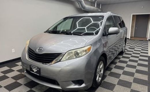 2012 Toyota Sienna LE