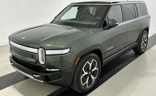 2024 Rivian R1S Adventure