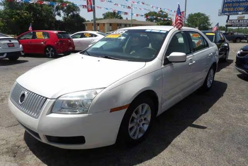 2009 Mercury Milan — a typically priced live listing