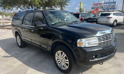 2013 Lincoln Navigator L