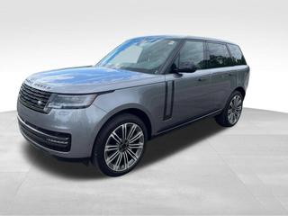 2026 Land Rover Range SE