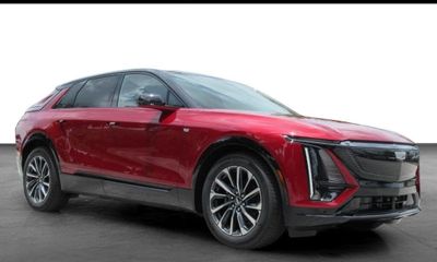 2026 Cadillac Lyriq Premium Sport