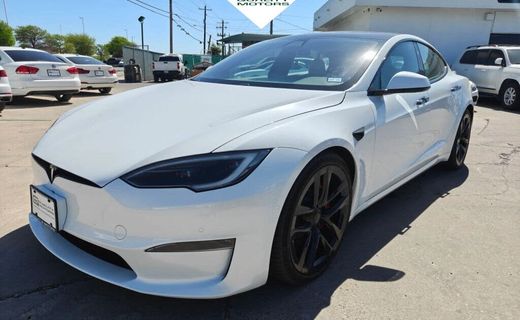 2022 Tesla Model S Plaid