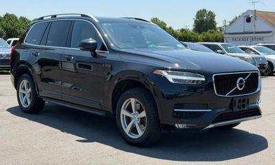 2018 Volvo XC90 Momentum