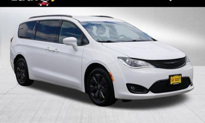 2020 Chrysler Pacifica Touring L