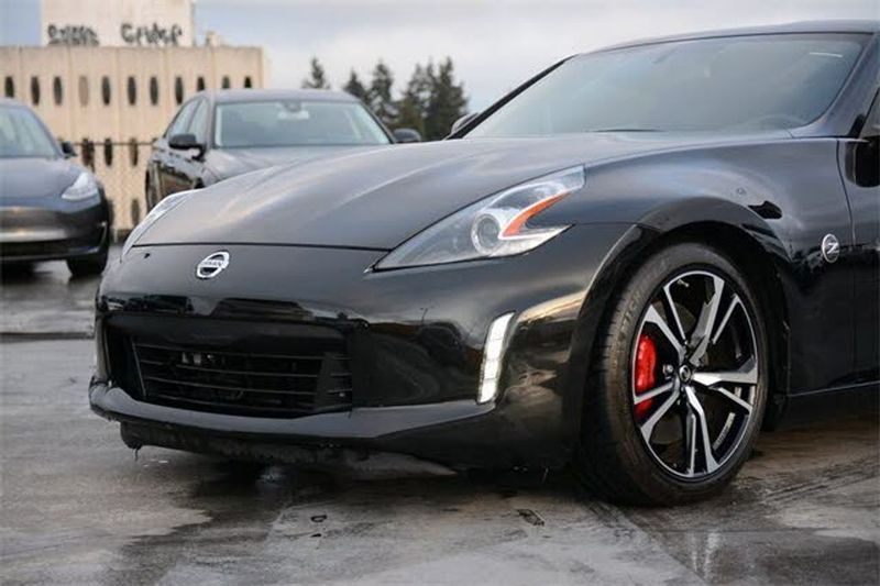 2019 Nissan 370Z — a typically priced live listing