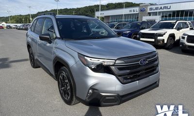 2025 Subaru Forester Premium Base