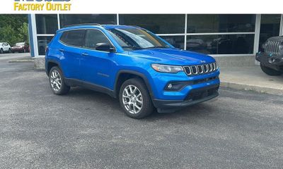 2024 Jeep Compass Latitude LUX Altitude