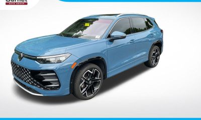 2025 Volkswagen Tiguan 4Motion SEL R