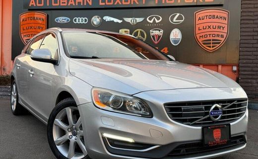 2016 Volvo V60 SV35 Platinum