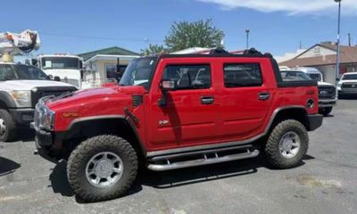 2005 Hummer H2 Base