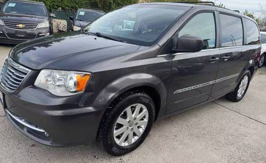 2016 Chrysler Town AND Country Touring