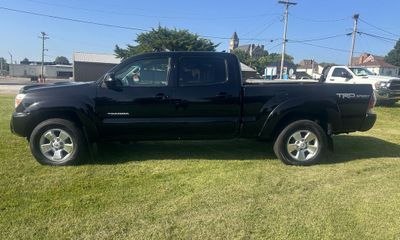 2015 Toyota Tacoma Delux Grade