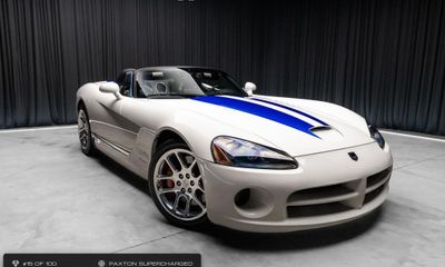 2005 Dodge Viper Base