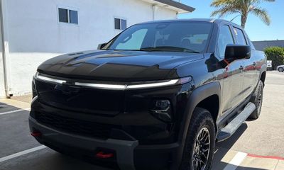 2026 Chevrolet Silverado 3TR