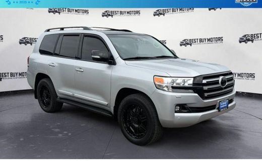 2017 Toyota Land Cruiser