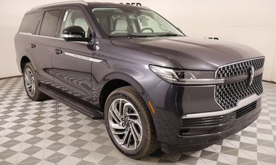 2026 Lincoln Navigator Premier