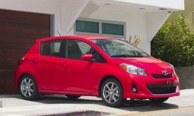 2015 Toyota Yaris LE