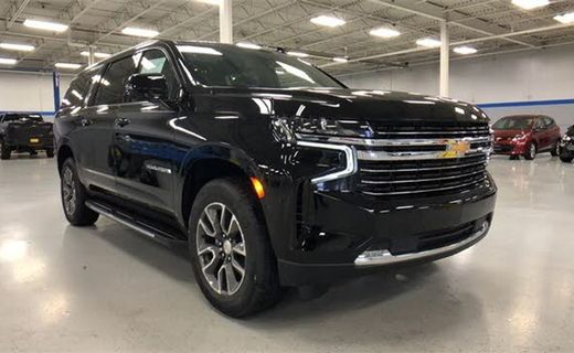2023 Chevrolet Suburban LT