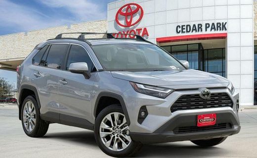 2025 Toyota RAV4 XLE Premium