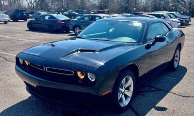 2022 Dodge Challenger SXT