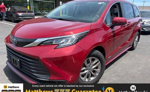2021 Toyota Sienna LE
