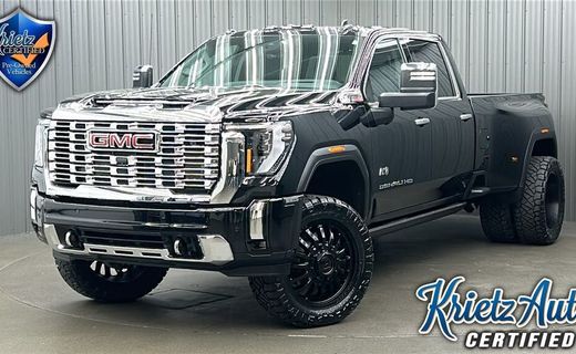 2025 GMC Sierra HD Denali