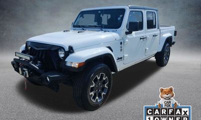 2022 Jeep Gladiator Sport