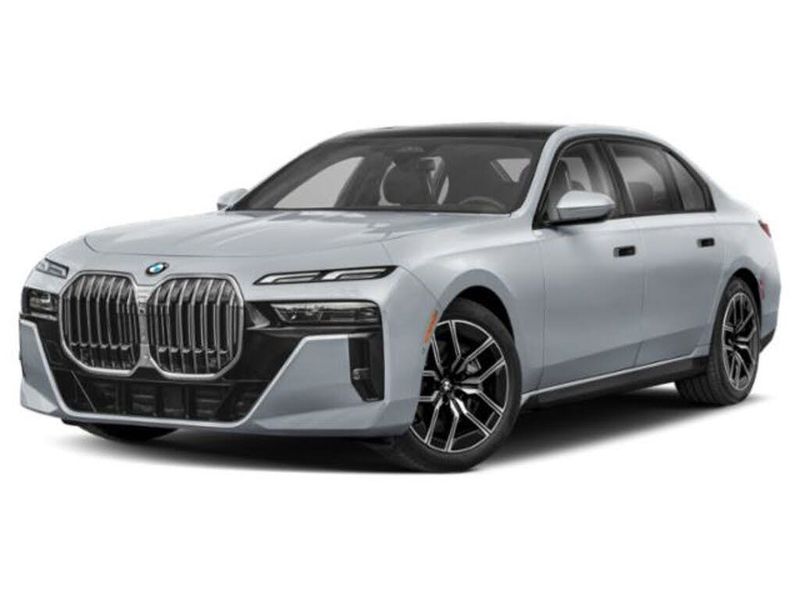 2025 BMW 760i — a typically priced live listing