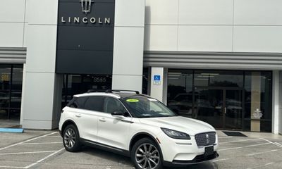 2022 Lincoln Corsair Standard