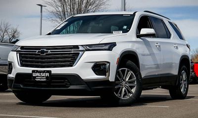 2023 Chevrolet Traverse LT