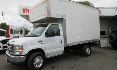 2013 Ford E-Series Chassis E 350