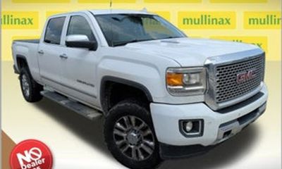 2015 GMC Sierra Denali