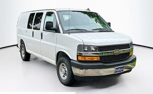 2025 Chevrolet Express Cargo