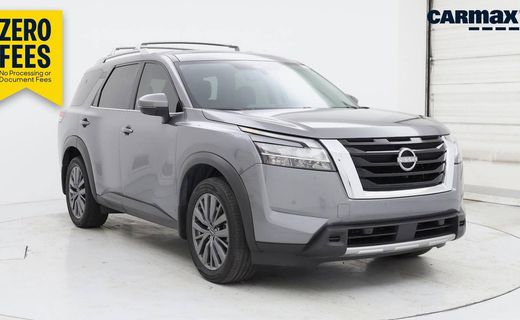 2024 Nissan Pathfinder SL