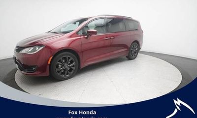 2020 Chrysler Pacifica Touring L Plus