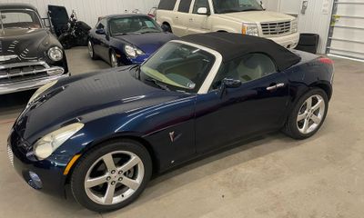 2006 Pontiac Solstice Convertible