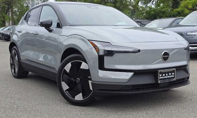 2026 Volvo EX30 Plus