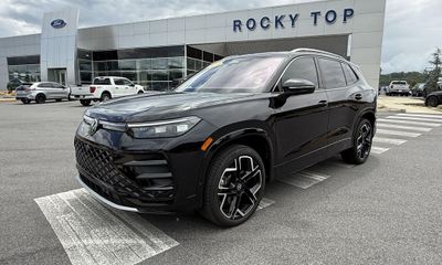 2025 Volkswagen Tiguan 4Motion SEL R
