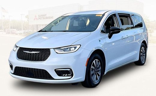 2024 Chrysler Pacifica Select