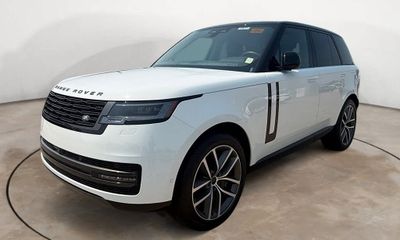 2026 Land Rover Range SE