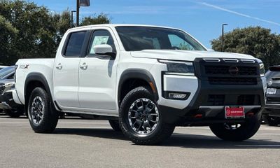 2026 Nissan Frontier SV