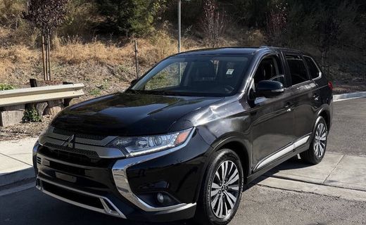 2019 Mitsubishi Outlander SE