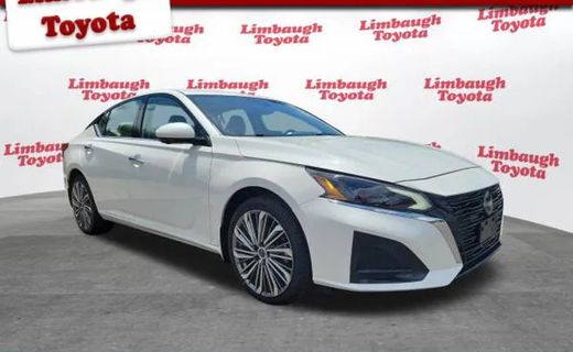 2025 Nissan Altima SL