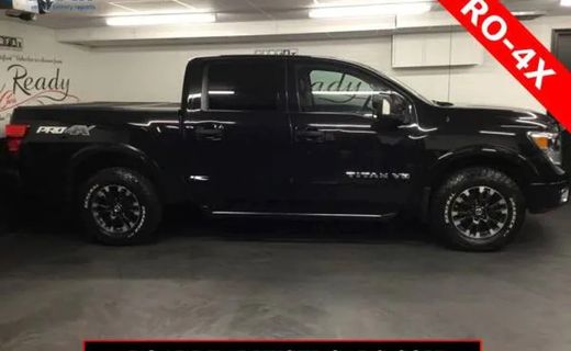 2019 Nissan Titan SV