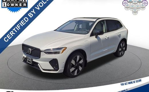 2023 Volvo XC60 Plus Dark