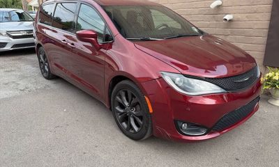 2019 Chrysler Pacifica Touring Plus