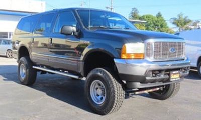 2001 Ford Excursion XLT